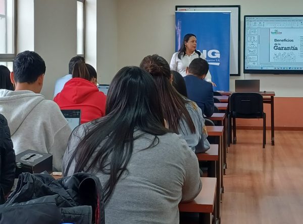 La Universidad Santo Tomás y el Fondo Nacional de Garantías impulsan la Educación Financiera