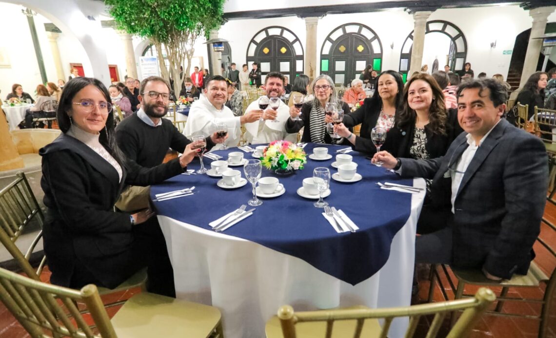 Universidad Santo Tomás Tunja reafirma su compromiso social en la Cena de la Solidaridad