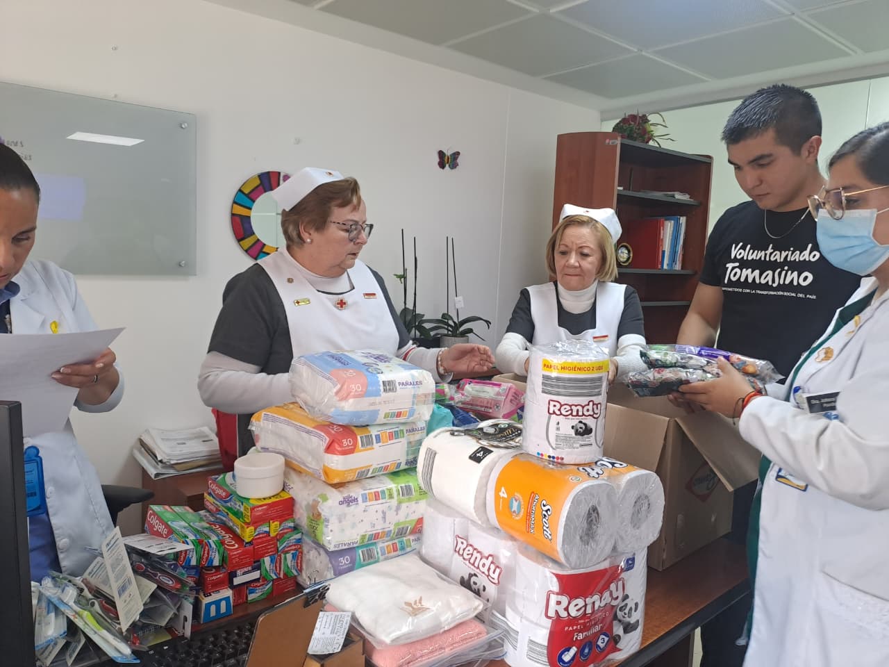 Voluntariado Tomasino y Damas Grises unidos por la solidaridad